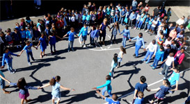 les élèves de l'école Maurice Genevoix célèbrent les droits de l'enfant