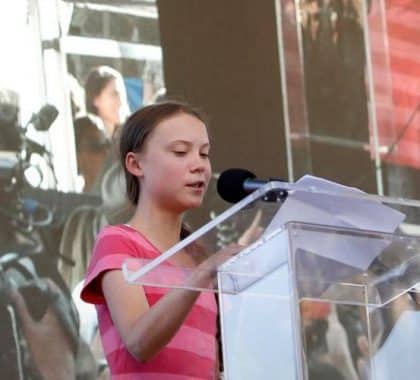 16 enfants, dont Greta Thunberg, déposent une plainte historique auprès du Comité des droits de l’enfant des Nations Unies