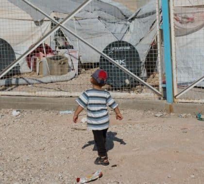 Syrie : pourquoi faut-il rapatrier les enfants français retenus dans les camps ?