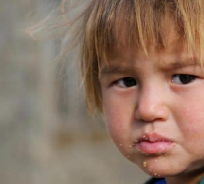 COVID-19 : les enfants courent un risque accru de maltraitance, de négligence, d’exploitation et de violence