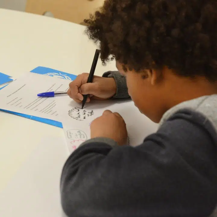 Photo d'illustration d'un jeune garçon en France
