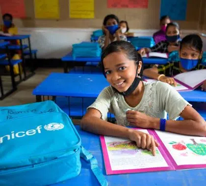 Myanmar : 10 000 enfants réfugiés Rohingyas vont bénéficier d’un projet pilote de programme scolaire