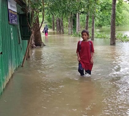 Bangladesh : plus de 1,5 million d’enfants en danger suite aux inondations dévastatrices