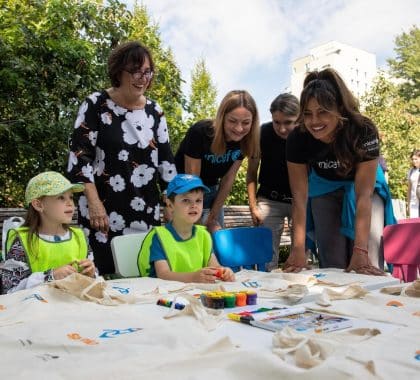 Pologne : Priyanka Chopra Jonas à la rencontre des familles ukrainiennes