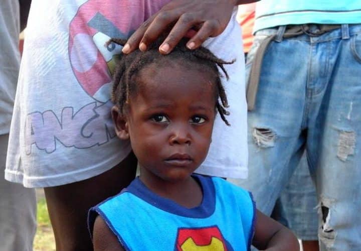 SIx mois après le séisme en Haiti, les plus de 260 000 enfants ont toujours besoin d'une aide humanitaire.