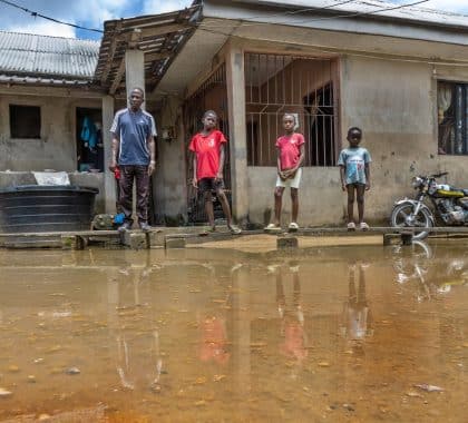 Inondations : le quotidien tragique des enfants du Pakistan, du Tchad et du Nigéria