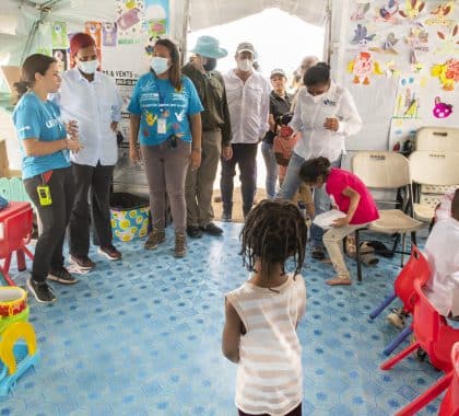 Nombre annuel record d’enfants traversant le détroit de Darien vers les États-Unis