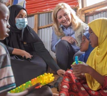 Déclaration de la Directrice générale de l’UNICEF, Catherine Russell, lors du lancement de l’appel de fonds 2023 pour l’Action Humanitaire pour les Enfants