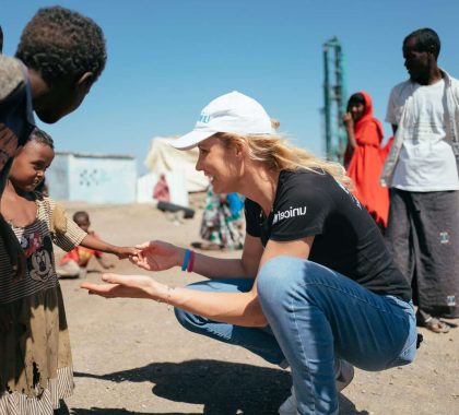 Élodie Gossuin, ambassadrice de l’UNICEF France, témoigne de sa mission à Djibouti