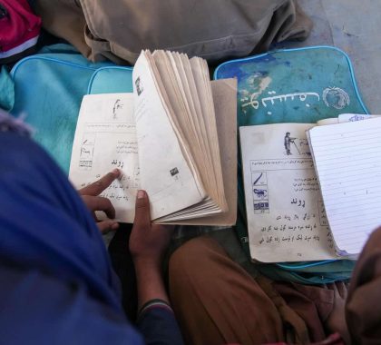 Afghanistan : l’UNICEF appelle à la réintégration des femmes et des filles dans la vie publique
