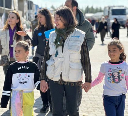 Turquie/Syrie : l’UNICEF préoccupé par la situation des enfants et des familles touchés par les séismes