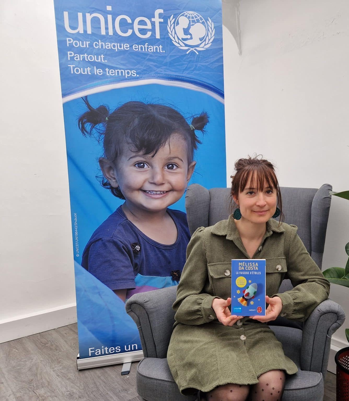 Mélissa Da Costa s'engage aux côtés de l'UNICEF, avec un texte bouleversant  sur l'enfance - UNICEF
