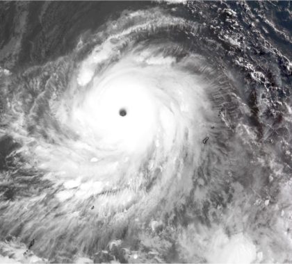 Super typhon Mawar : l’UNICEF s’inquiète pour les enfants des Philippines