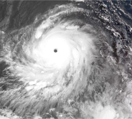 Super typhon Mawar : l’UNICEF s’inquiète pour les enfants des Philippines