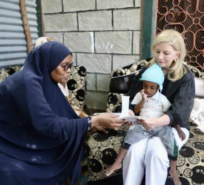 Catherine Russell, directrice générale de l’UNICEF, à la rencontre des enfants victimes de la sécheresse et de la crise climatique dans la Corne de l’Afrique