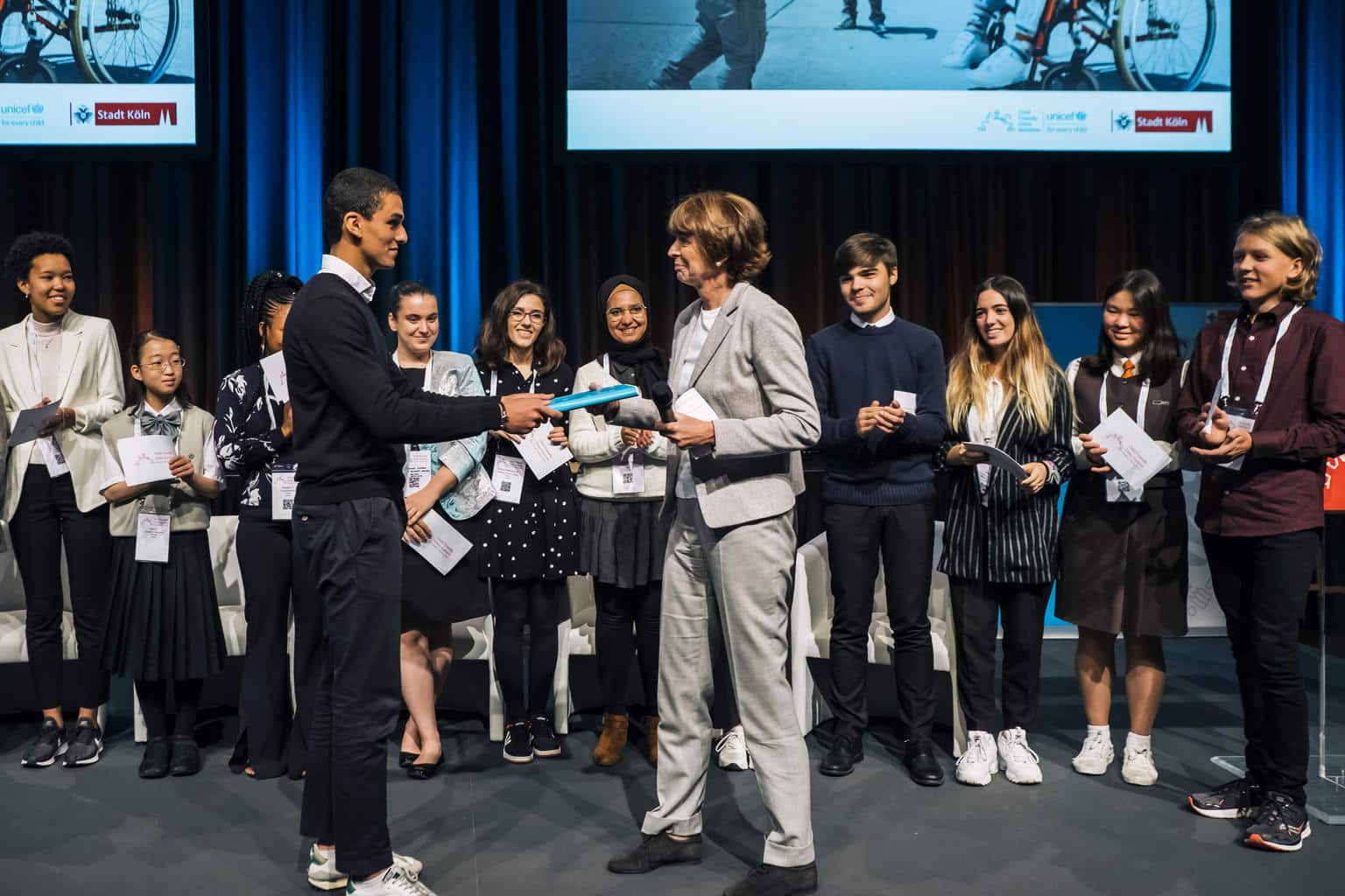 Du 15 au 18 octobre 2019, l’UNICEF et la ville de Cologne ont organisé le premier sommet international des villes amies des enfants à Cologne, en Allemagne. © UNICEF/UNI217432/Wogram