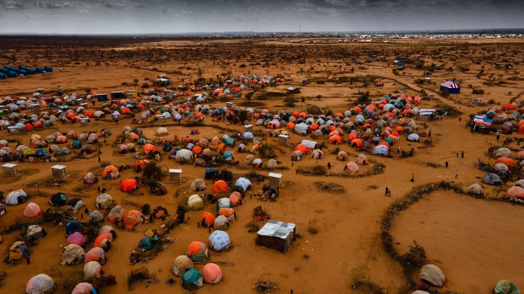 Photo aérienne du camp de déplacés de Ladan à Dollow, en Somalie, en octobre 2022. ©UNICEF/UN0742108/Condren