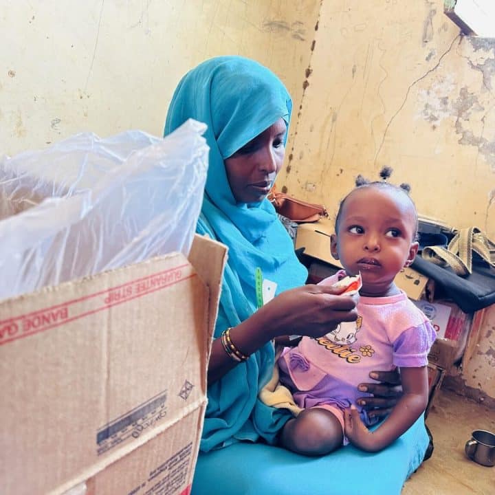 Soudan malnutrition aliment thérapeutique enfant maman