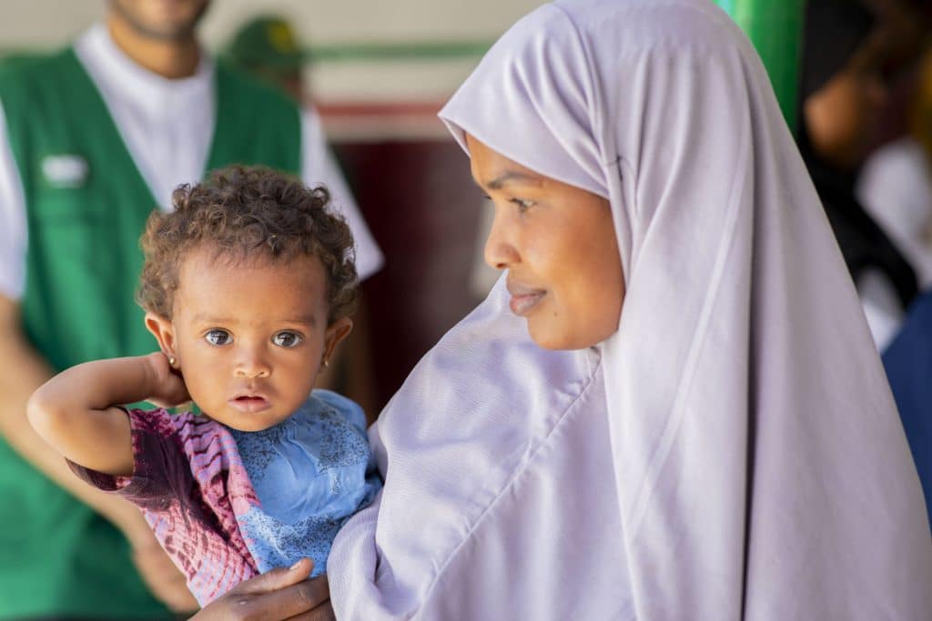 [Changement climatique - Eau] En Somalie, les enfants sont confrontés à une crise nutritionnelle exacerbée par la sécheresse prolongée, les services de santé inadéquats et les mauvaises conditions d'hygiène.© UNICEF/UNI791262/Hill