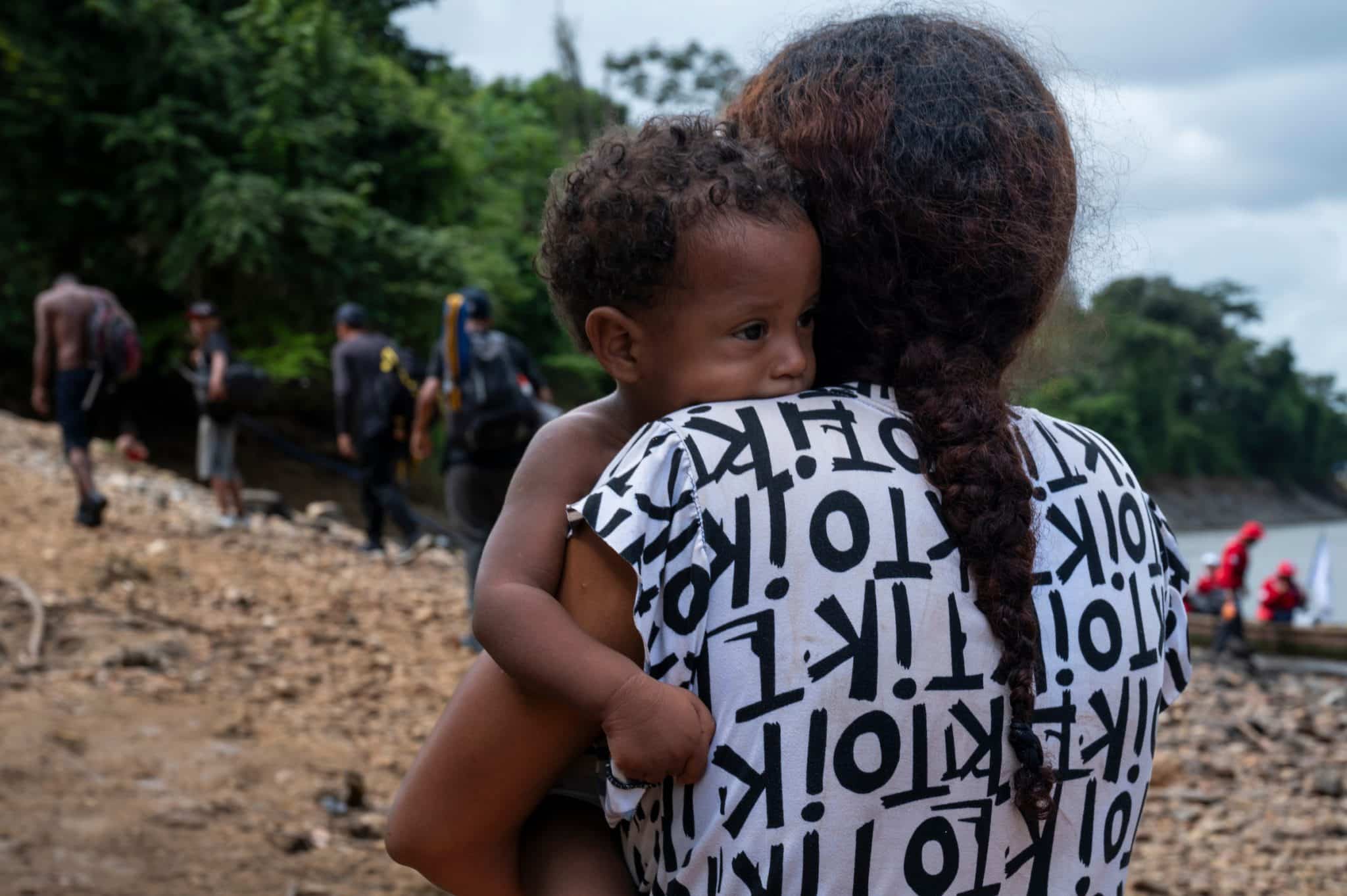 En 2023, le Panama a enregistré 113 180 enfants et plus de 1 000 femmes enceintes qui ont transité par la jungle de Darien sur un total de 520 085 personnes. Soit trois fois plus qu'en 2022© UNICEF/UNI544136/Lepage