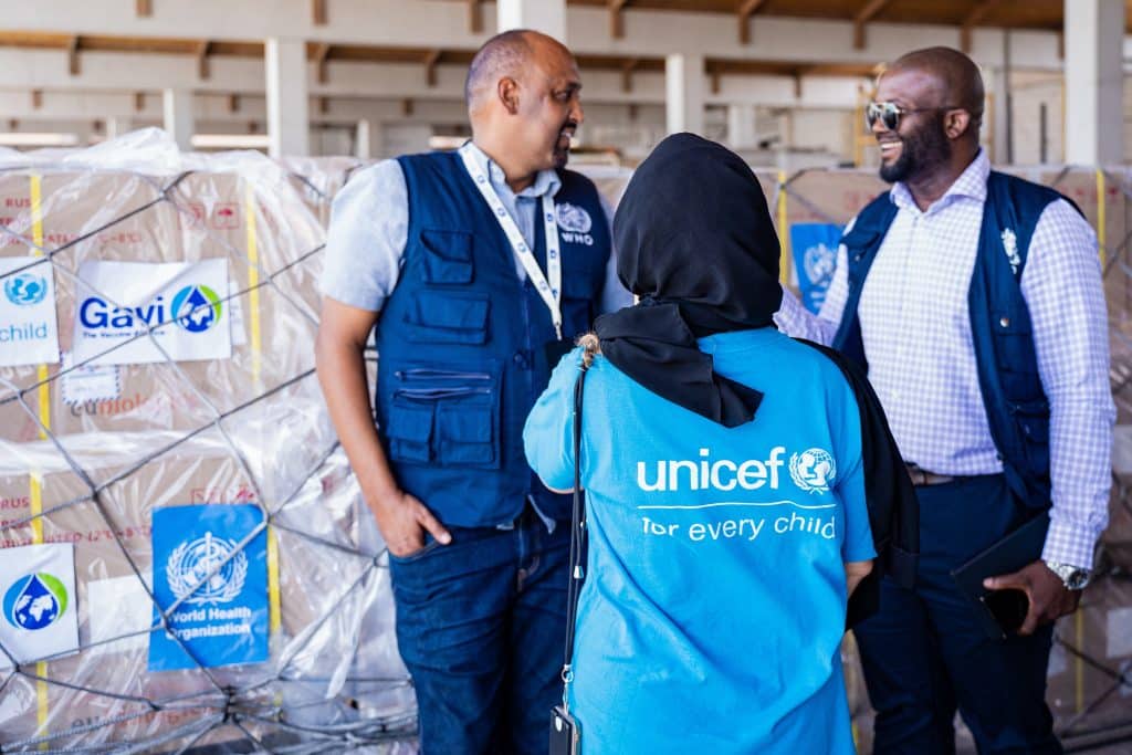 En Somalie, des doses de vaccin contre le choléra sont livrées grâce au soutien de l'UNICEF. © UNICEF/UNI547643/
