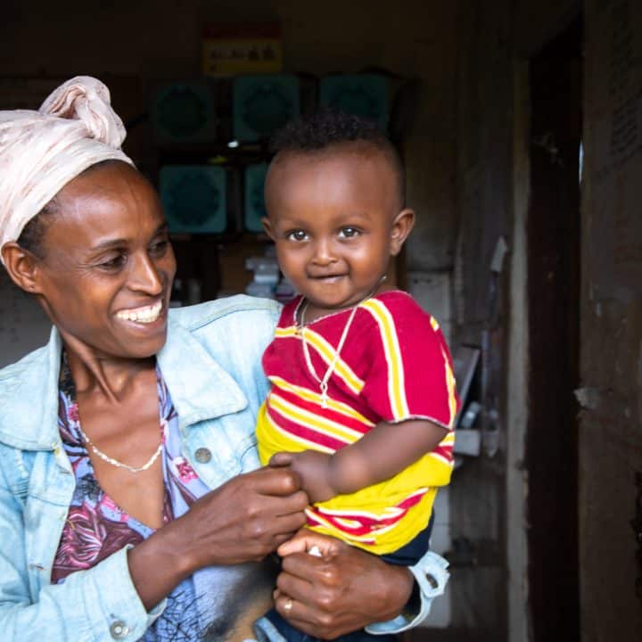 Berhane, a été atteinte du paludisme alors qu'elle était enceinte. Grâce au soutien de l'UNICEF, elle a été rapidement dépistée et prise en charge. © UNICEF/UNI553465/Pouget