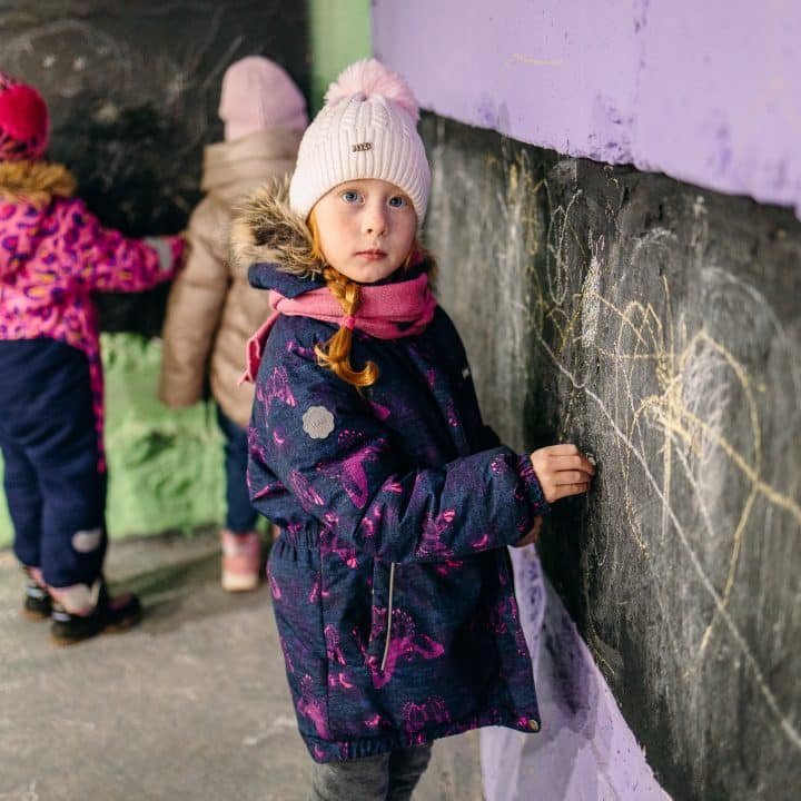 March 6, 2024, Myrhorod, Ukraine. Solomiya, 6 years old, in the shelter of a kindergarten in Myrhorod during the air raid. © UNICEF/UNI558150/