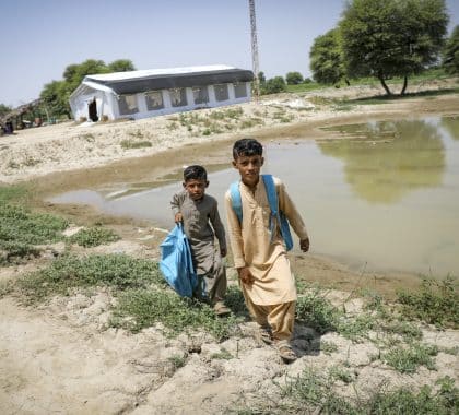 En 2024, la scolarité de près de 250 millions d’enfants a été perturbée par les crises climatiques