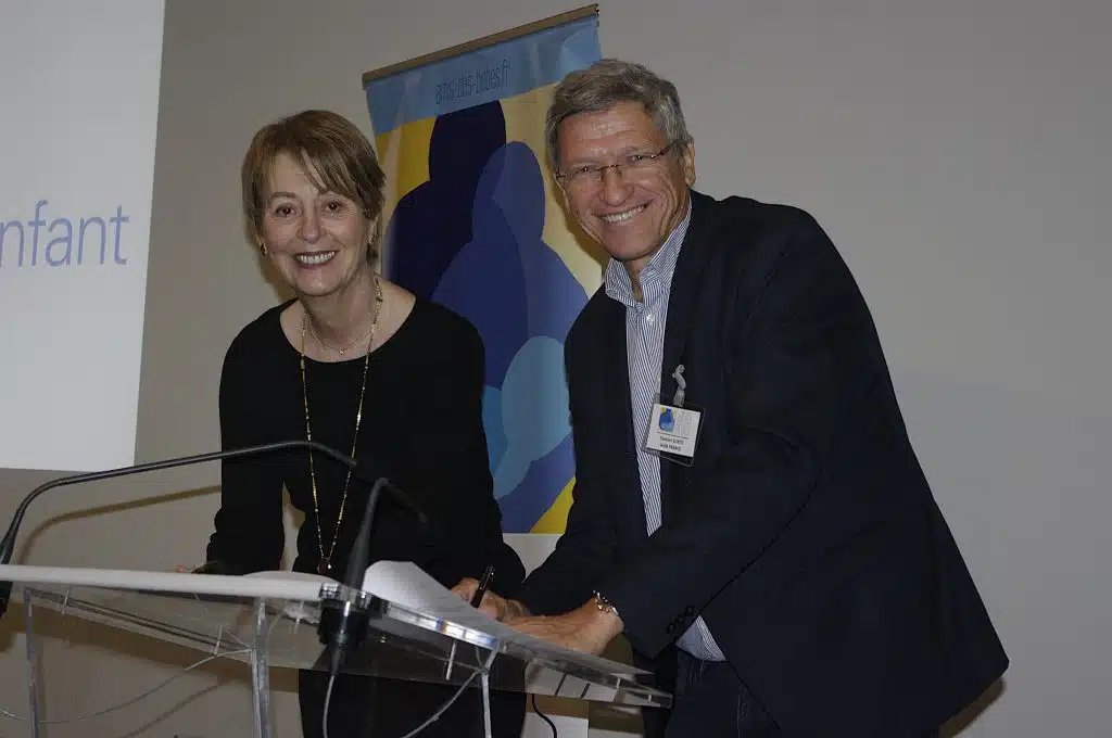 Photo d'Adeline Hazan, présidente de l'UNICEF France et de Damien Subtil, président d'IHAB France