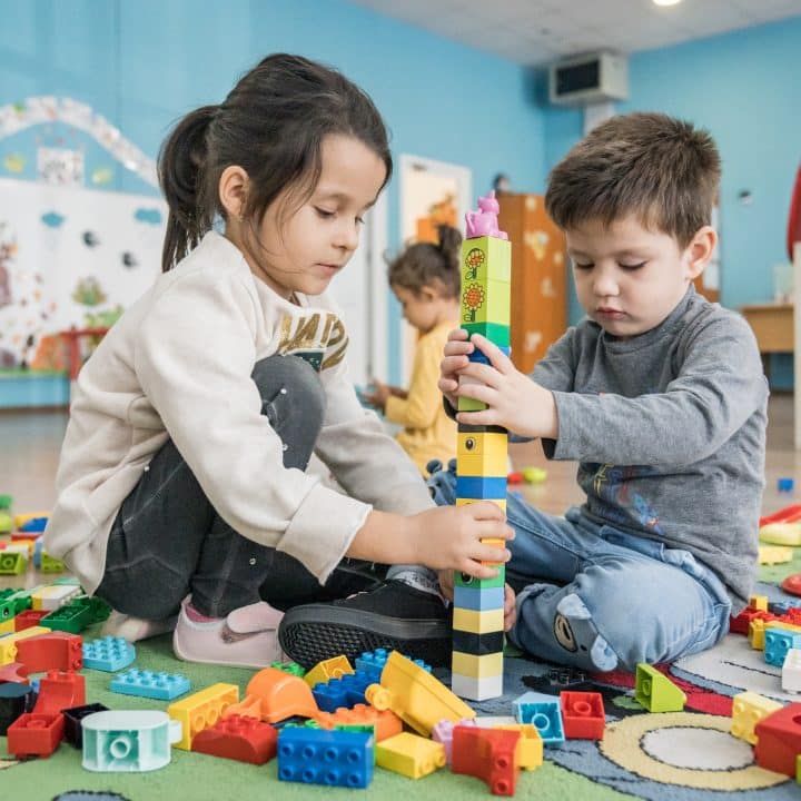 Children playing. © UNICEF/UN0721542/Moldovan