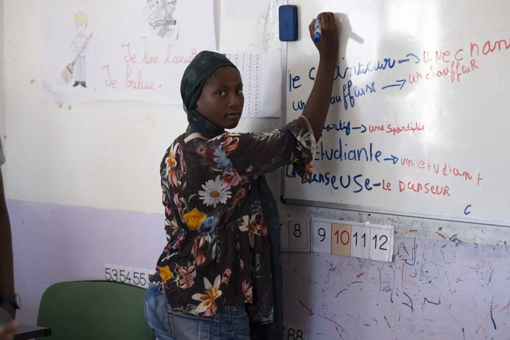 À Mayotte, des milliers d'enfants sont privés d'un accès sûr et sans entrave à l'éducation. © UNICEF France/Nayl Mtoubani