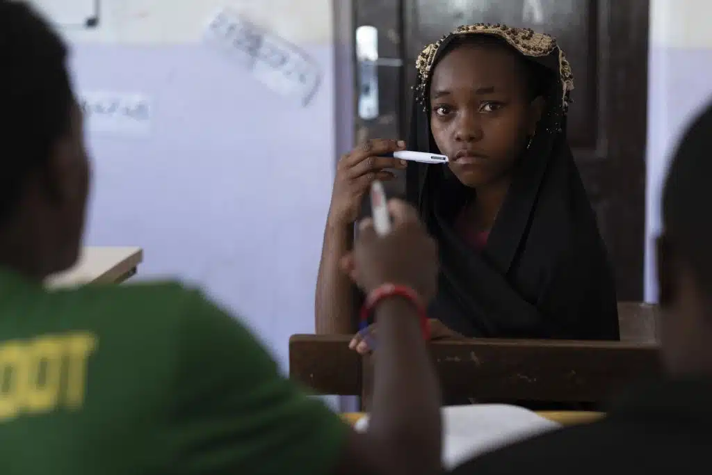 À Mayotte, des milliers d'enfants sont privés d'un accès sûr et sans entrave à l'éducation. © UNICEF France/Nayl Mtoubani