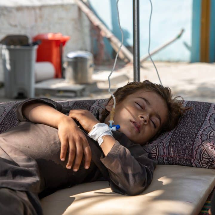 seisme afghanistan enfant victime tremblement de terre