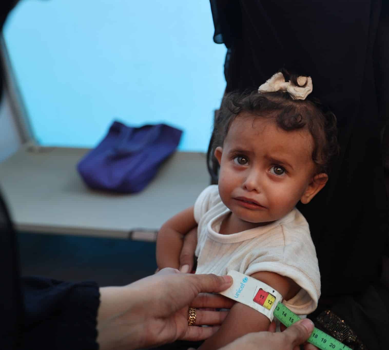 [Famine à Gaza] Dans la bande de Gaza, l'ensemble des enfants de moins de cinq ans, soit plus de 320 000 enfants, est exposée à un risque de malnutrition aiguë. © UNICEF/UNI862290/El Baba