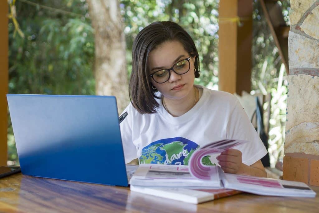 Kyara,16 ans, témoigne « Lorsque nous agissons et inspirons quelqu'un, le monde change. » © UNICEF/UN0364169/Ximendaz