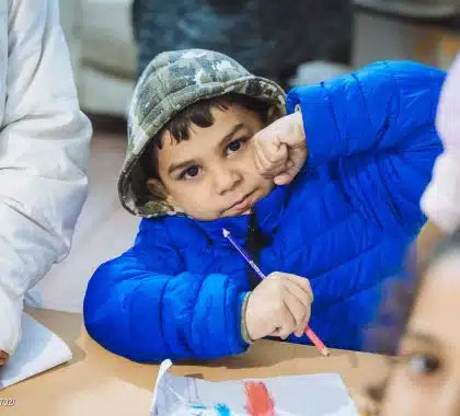 Ukraine : cette année, plus de 340 écoles ont été endommagées ou détruites