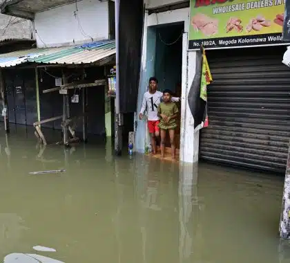 Sri Lanka : plus de 275 000 enfants affectés par le passage dévastateur du cyclone Ditwah