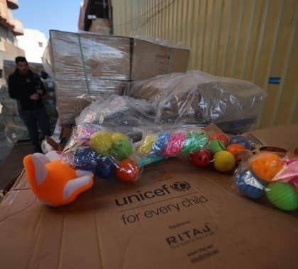 Laetitia Casta : «Protégeons les enfants de la guerre»